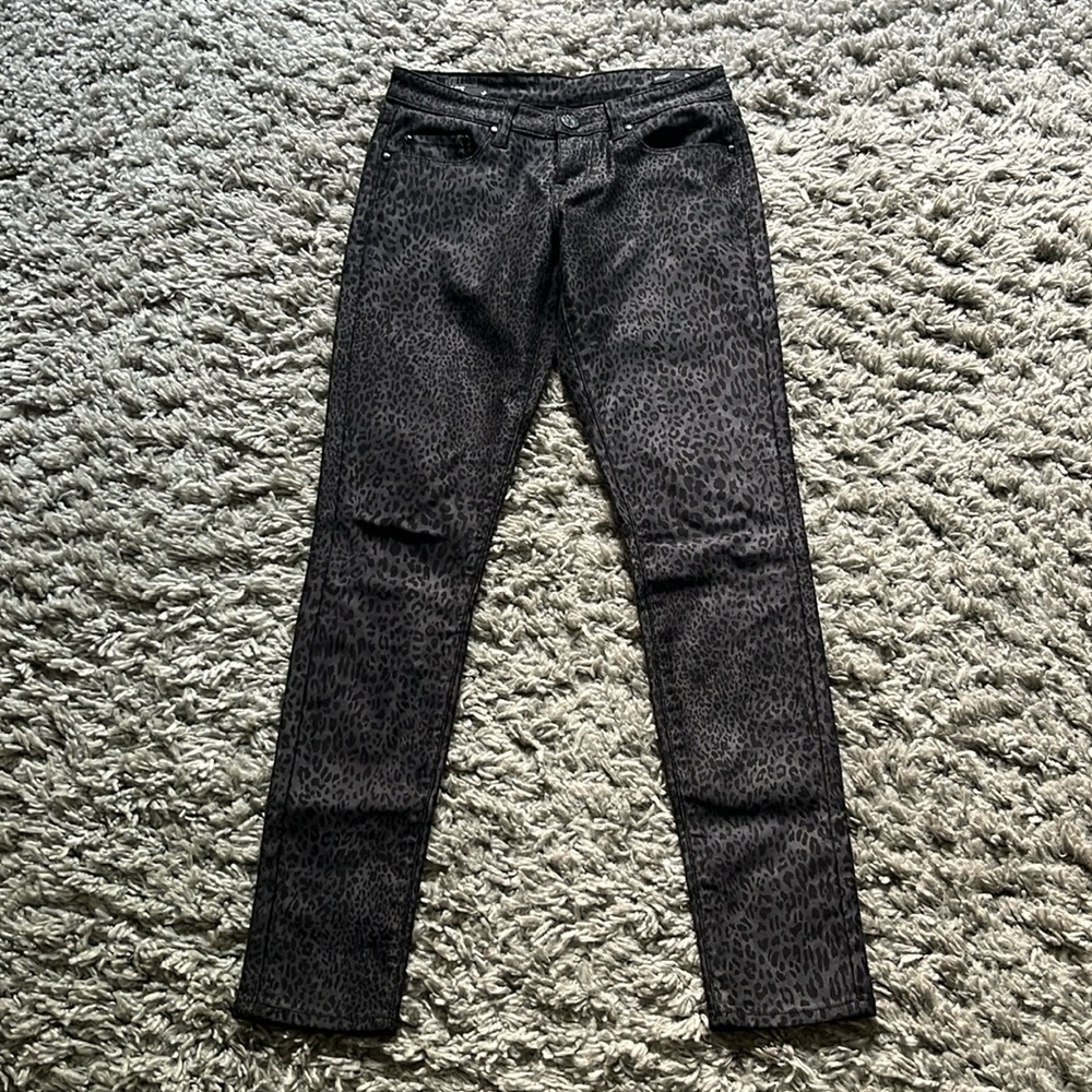 William Rast Grey Leopard Skinny Jeans 24 Like New!